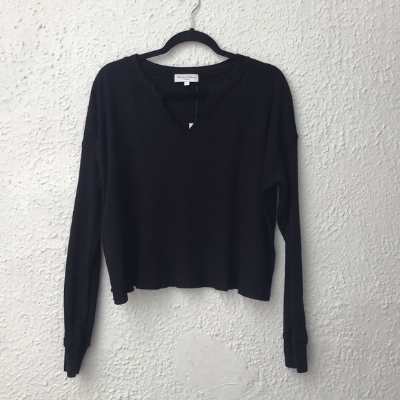 MICHAEL STARS 'Delia' Thermal Tee in Noir - Picture 2 of 4